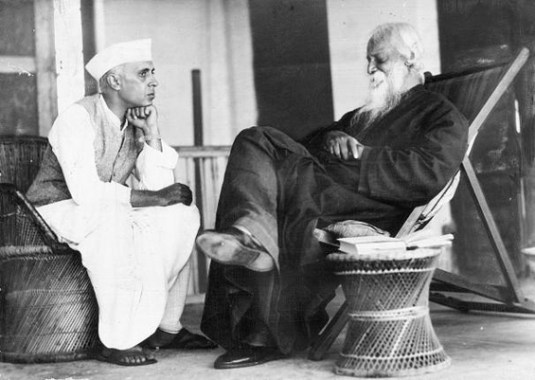 Rabindranath-Tagore-and-Jawaharlal-Nehru-November-4-1936-Bolpur-Bengal.jpg